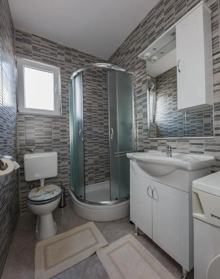 Apartment Apartman Adriatic Kastela