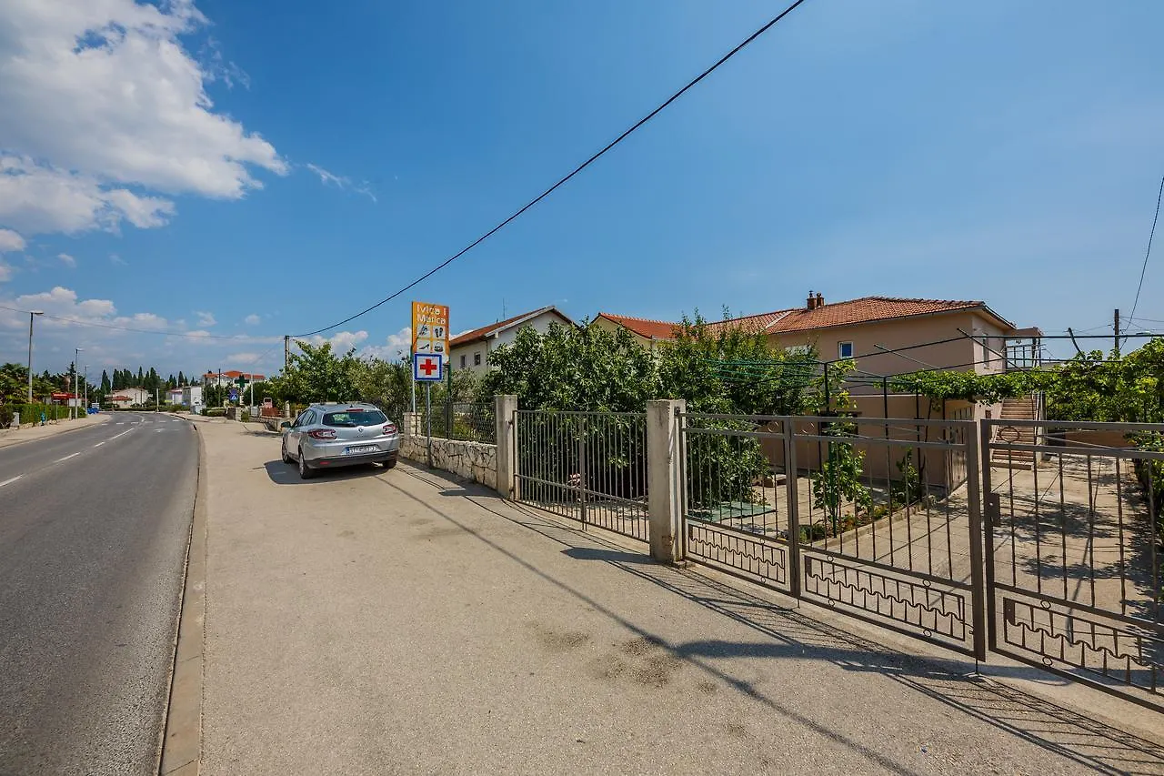 Apartment Apartman Adriatic Kastela Croatia