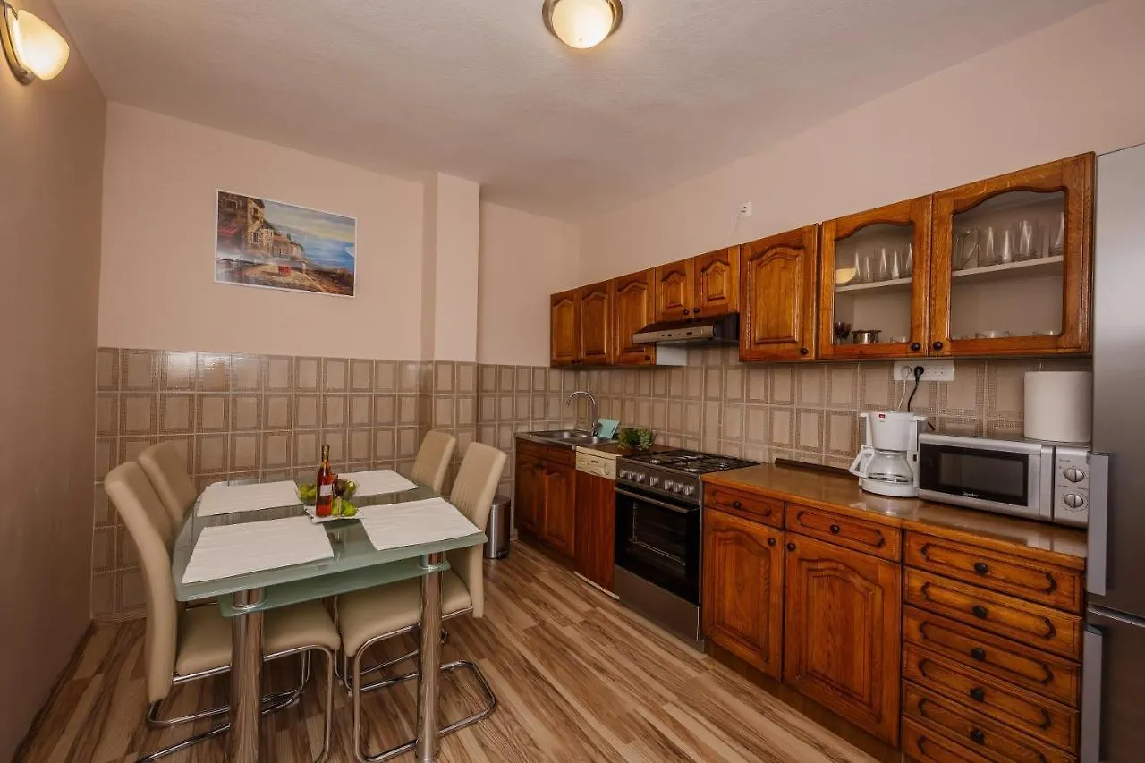 Apartman Adriatic Kastela